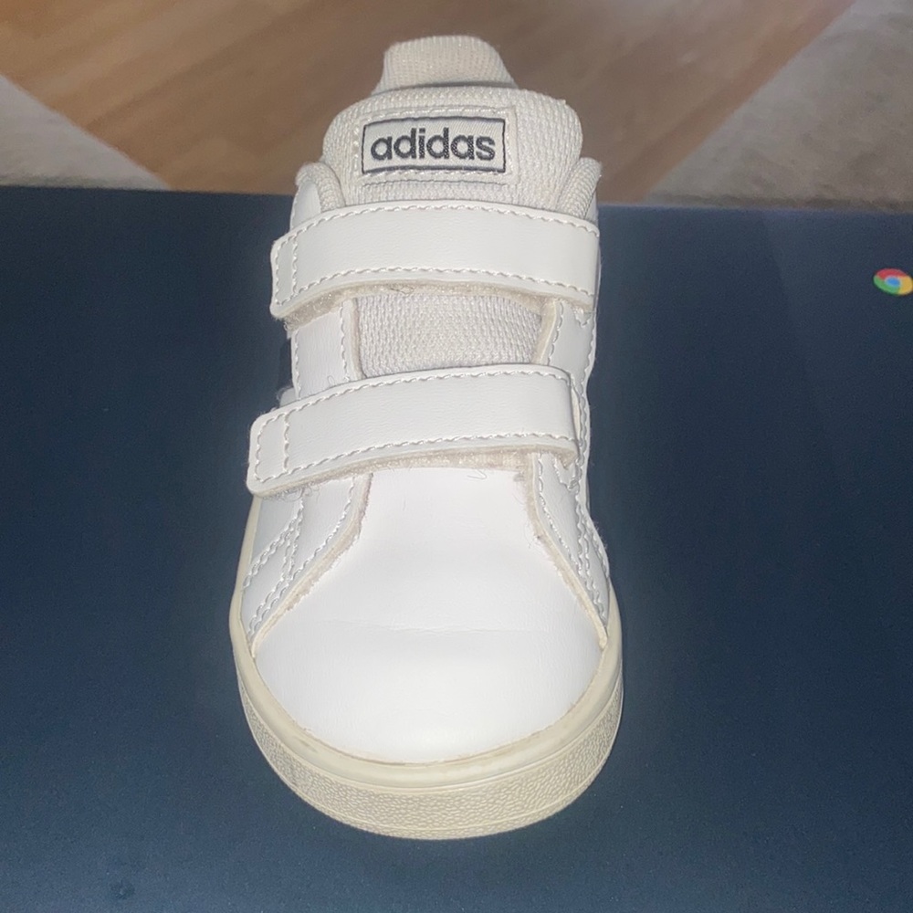 Toddler size 7 Velcro adidas